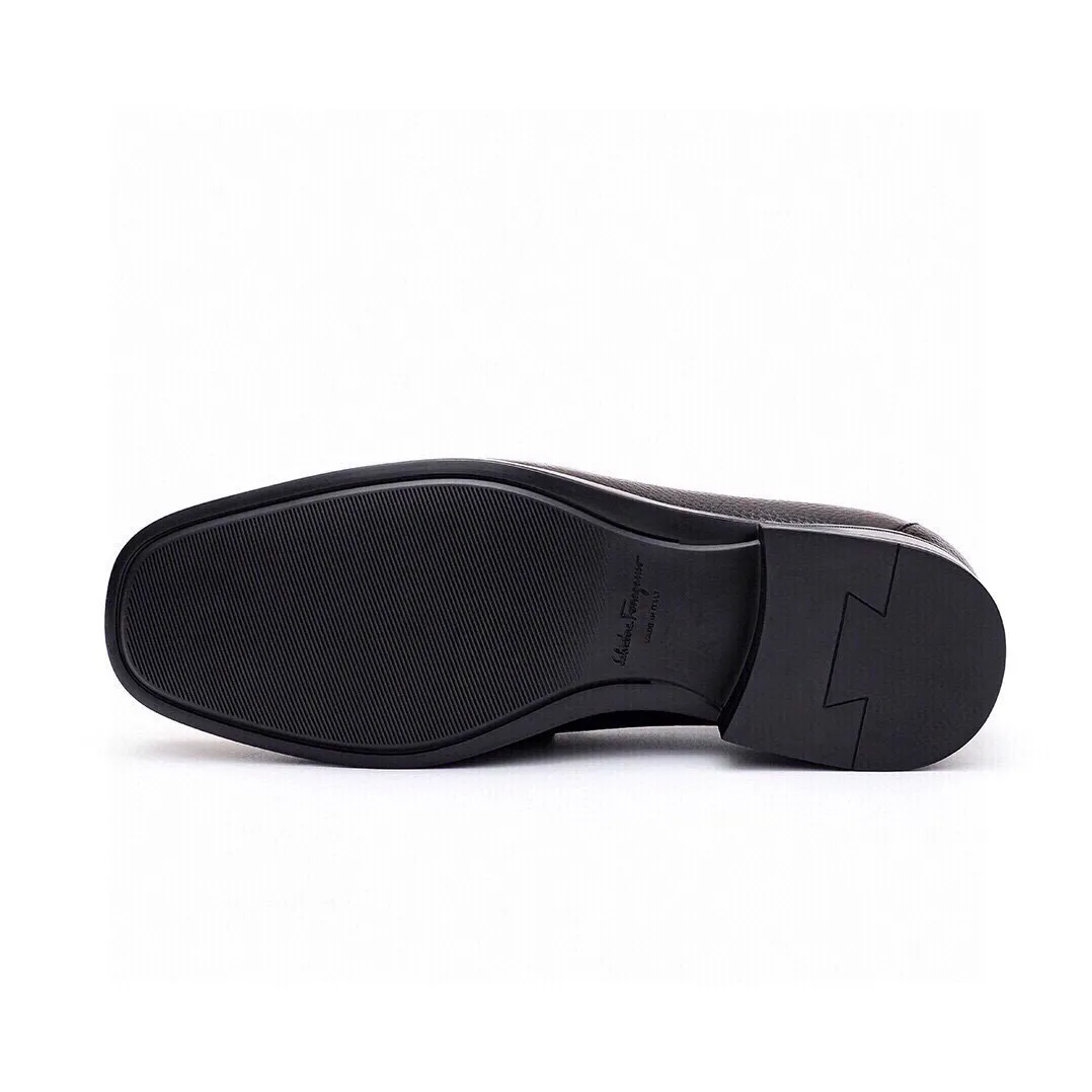 Men's shoes 💰520 💐[Ferragamo/Ferragamo] New 🐲Ferragamo* Ferragamo classic formal leather shoes! It uses imported first-layer pebbled cowhide leather upper + luxurious hardware buckle, and the inner first-layer comfortable cowhide leather lining! Original rubber outsole! Code number 38-44 (45🉑️customized)